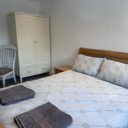 The White House Kelfield *