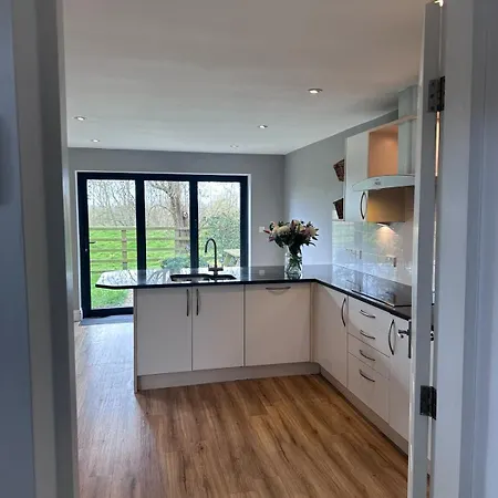 The White House Kelfield *