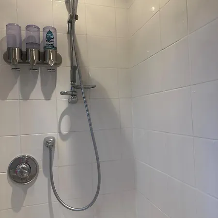 The White House Kelfield *