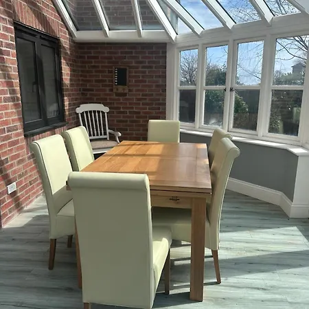 Holiday home The White House Kelfield Cawood